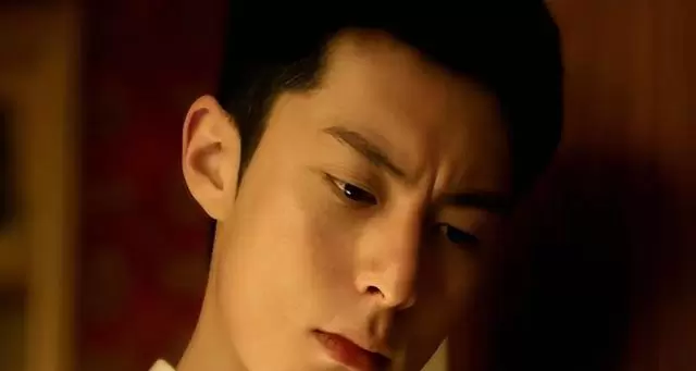 《黑夜告白》开播4集口碑升温，潘粤明王鹤棣双线演绎1997元龙里失踪案：相关图片