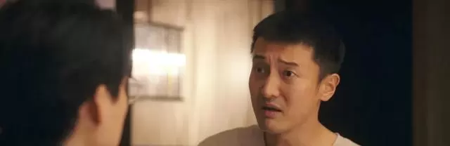 《低智商犯罪》开播：王传君演周荣，王骁饰张一昂，田曦薇素颜演警察：细节速览