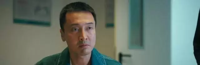 《低智商犯罪》开播：王传君演周荣，王骁饰张一昂，田曦薇素颜演警察：相关图片